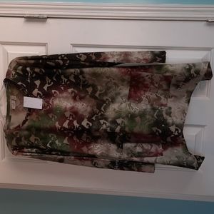 Logo by Lori Goldstein woman's top